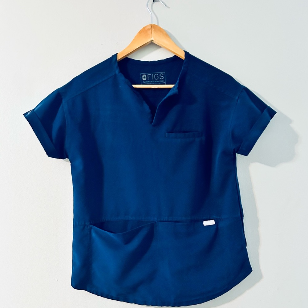 Figs Scrubs XXS Blue Scrub top three pocket